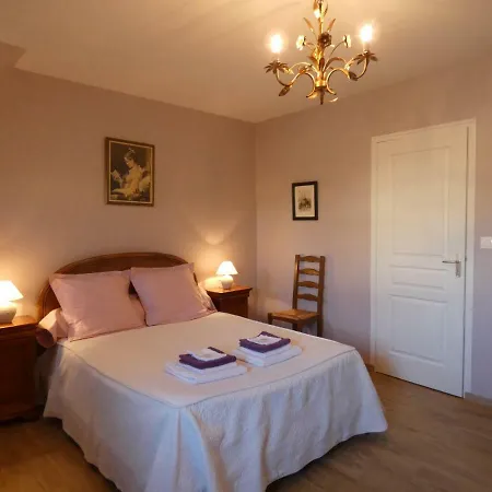 Le Tertre Nyaraló *